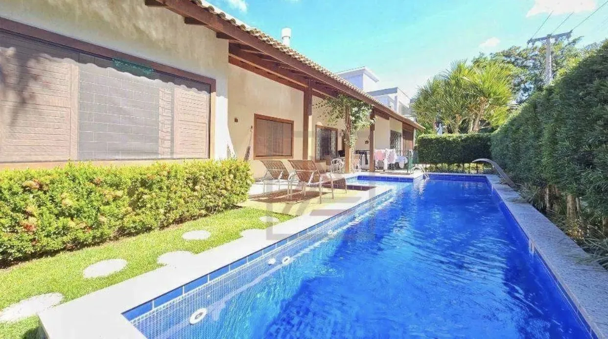 Casa para Locação em Florianópolis, JURERE INTERNACIONAL, 3 dormitórios, 2 suítes, 4 banhe