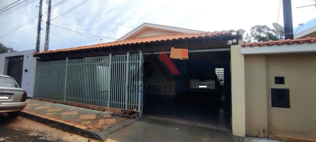 Venda de Casas / Padrão na cidade de Araraquara