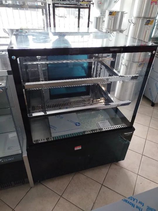 R1 Vitrine expositora neutra 1000mm Venâncio 