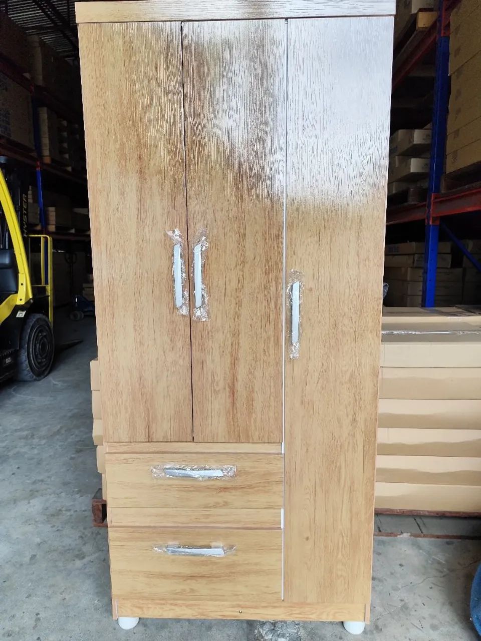 Roupeiro 3 portas ?% MDF 