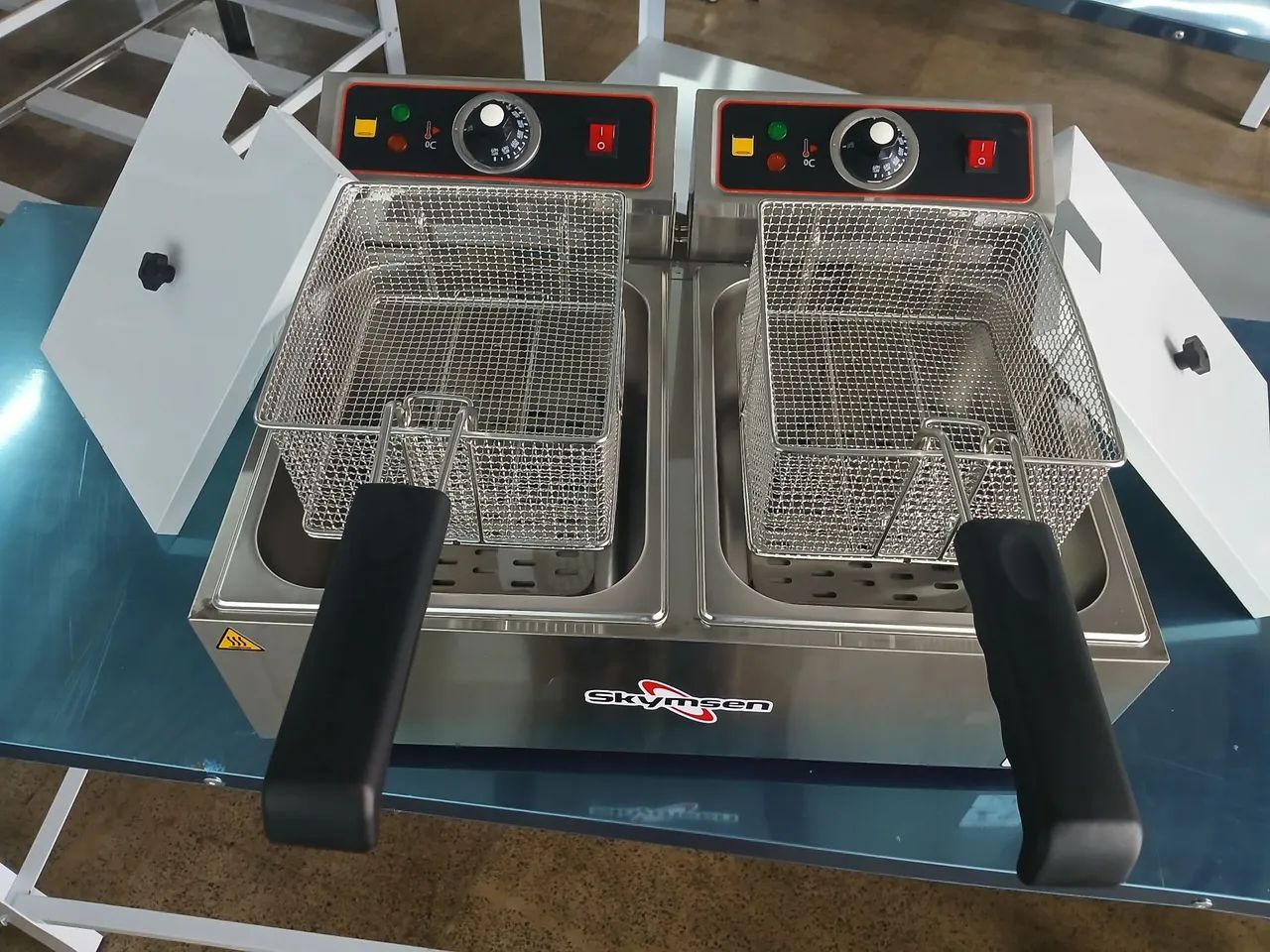Fritadeira Elétrica De Inox, 2 Cubas, Fed-20-Skymsen - Foto 5