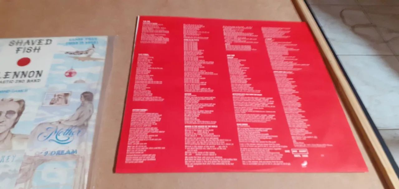 LP Vinil John Lennon Shaved Fish - Foto 2