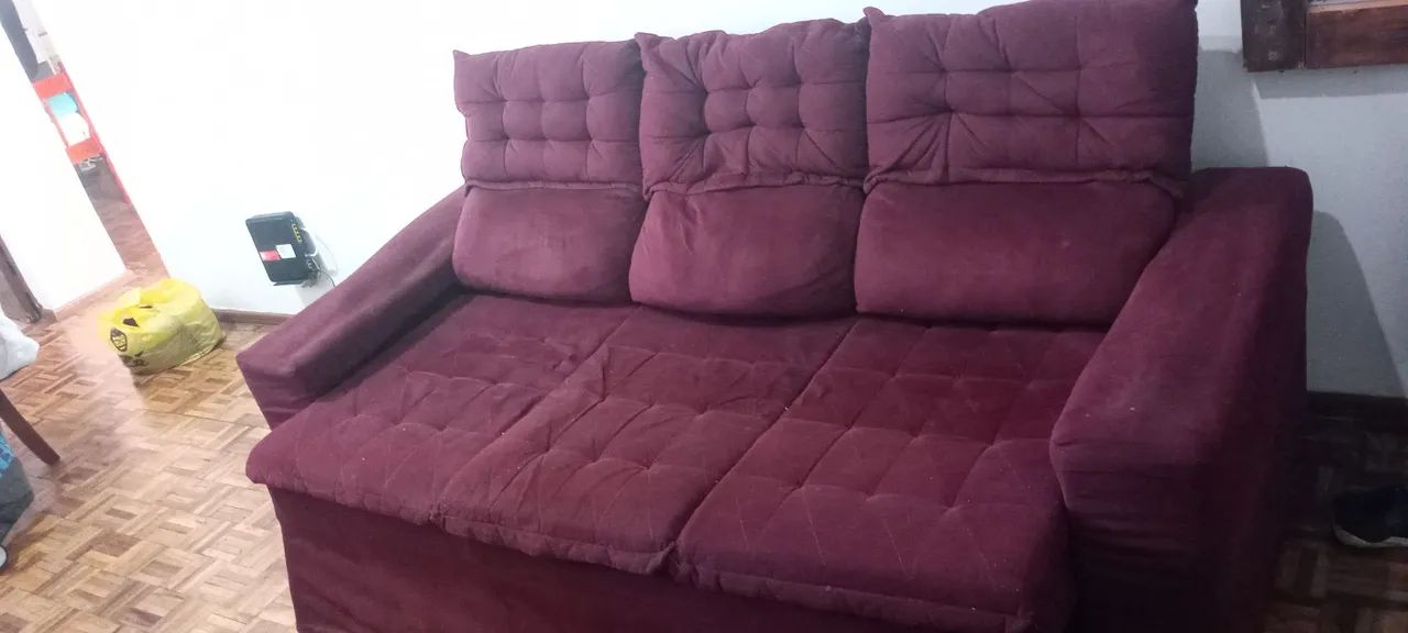 Sofá retrátil 3 lugares, rack, mesa de escritório  - Foto 2