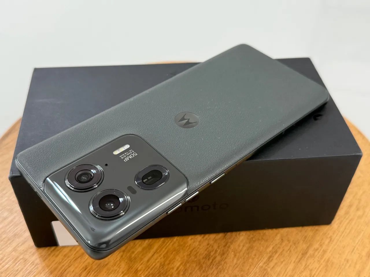 Moto Edge 50 ULTRA 512GB Couro Preto