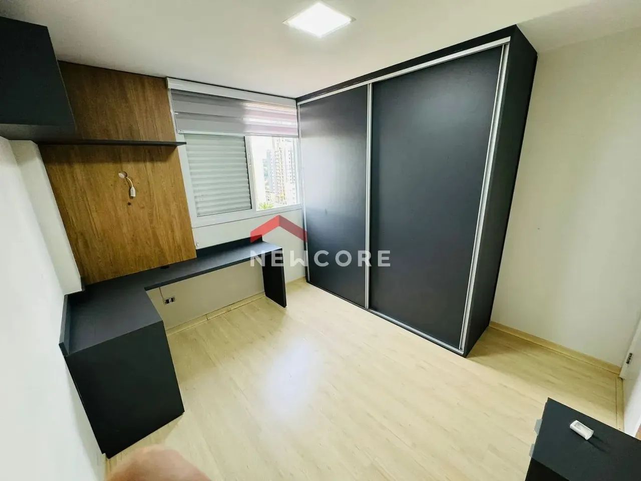 Apartamento em Rua Pioneiro Waldemar Lingiardi - Jardim Cerro Azul - Maringá/PR - Foto 4