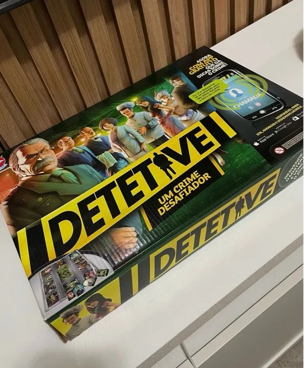 Jogo de Tabuleiro Detetive com App