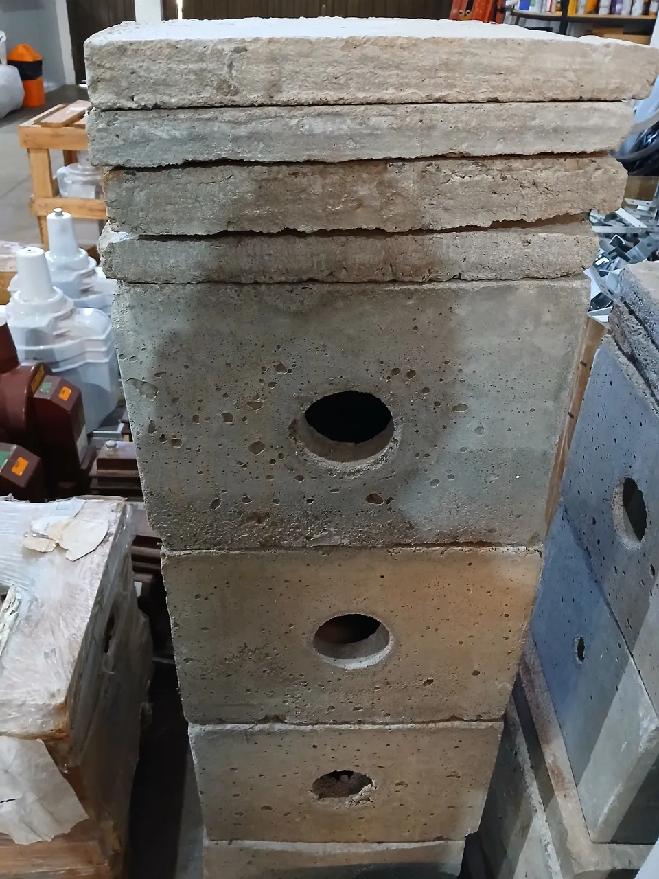 Caixa de Passagem de Concreto com Tampa 30x30x30