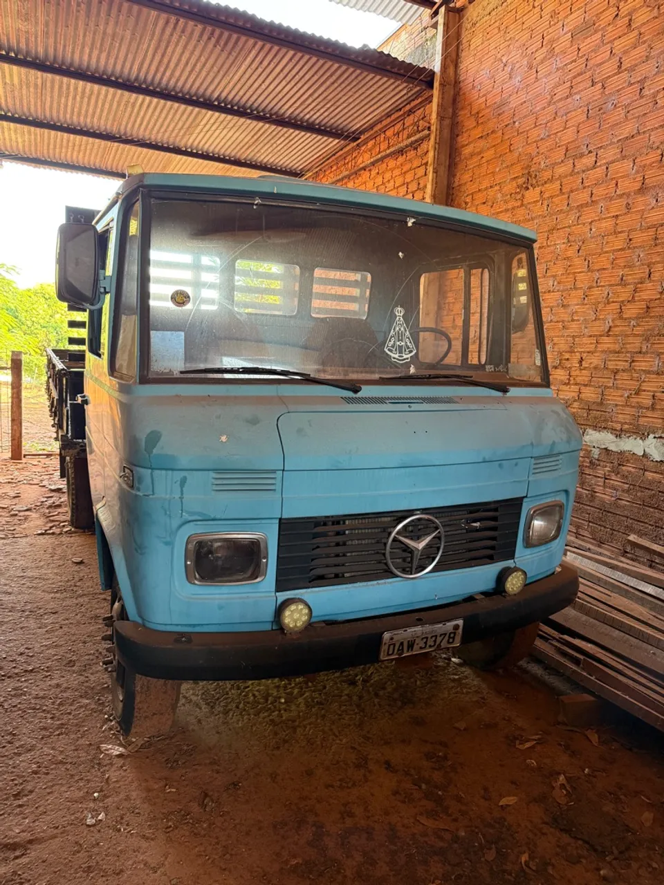 Mercedes-Benz 709 - Azul Clássico