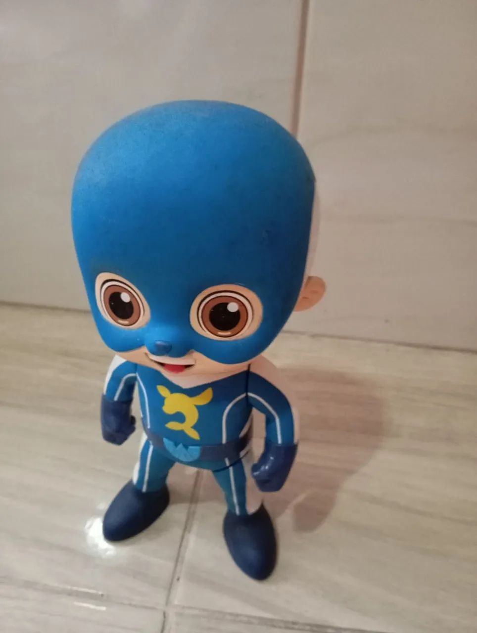 Boneco Super-Herói Infantil