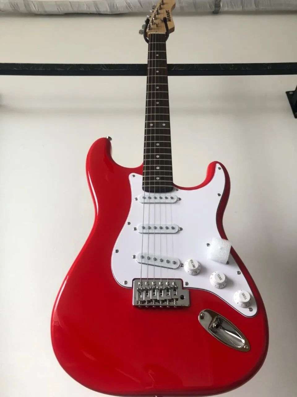 Guitarra Strato Nova - Vermelha - Foto 3