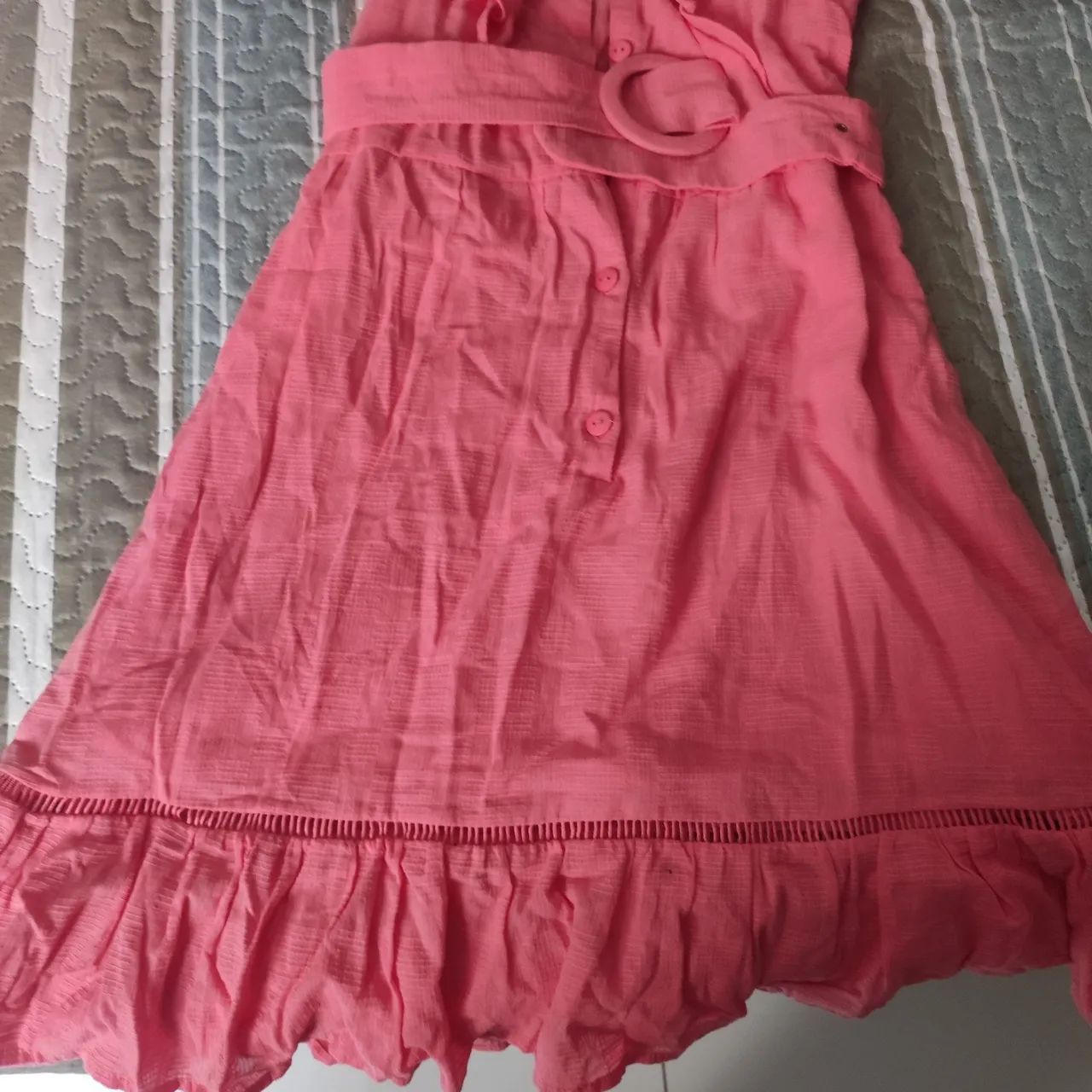 Vestido Rosa com Detalhes - Foto 2