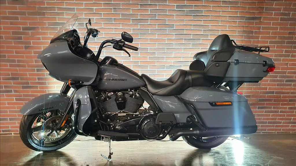 HARLEY-DAVIDSON ROAD GLIDE LIMITED