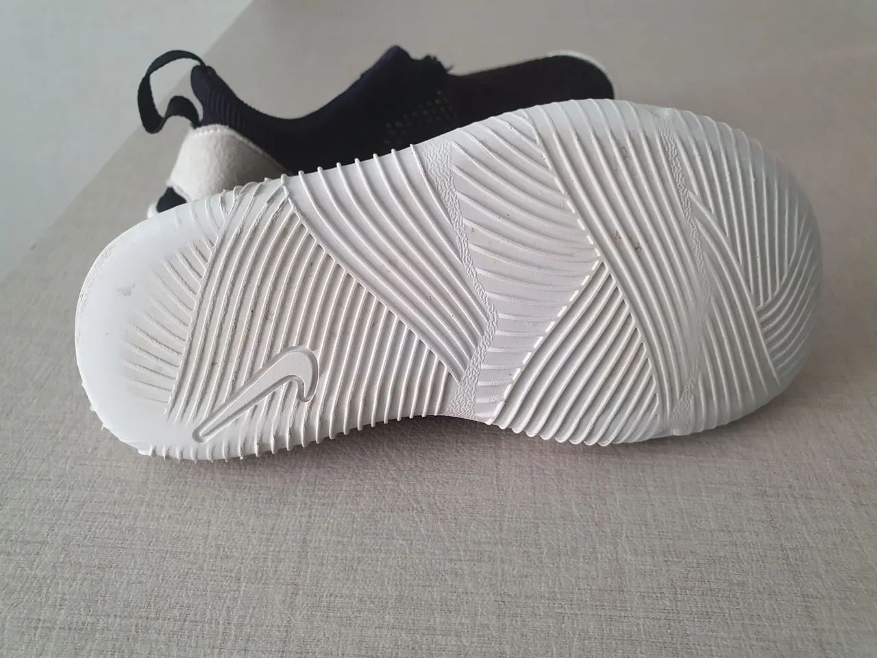Tênis Infantil Nike Aqua shock número 25 - Foto 4