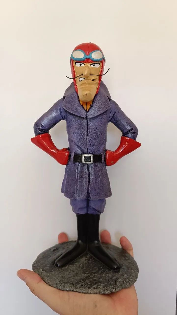 Estatueta colecionável Dick Vigarista e Muttley