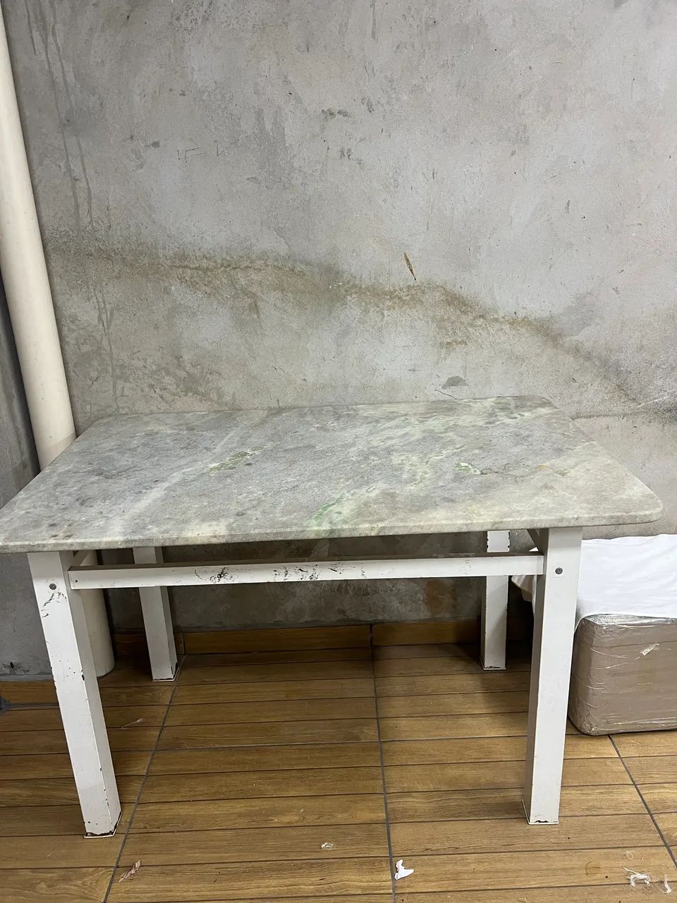 Marble table64168517299203122