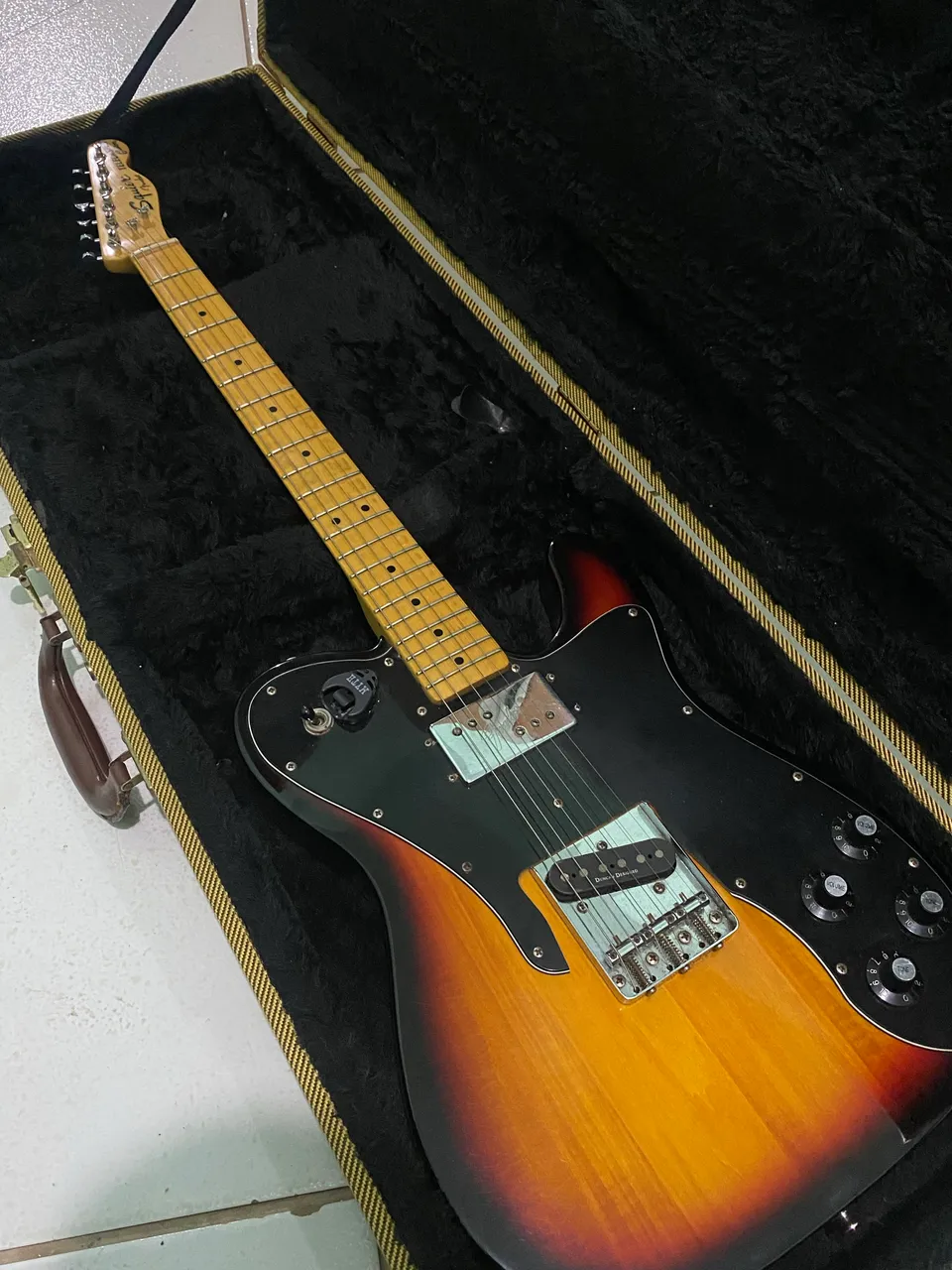 fender squier telecaster custom
