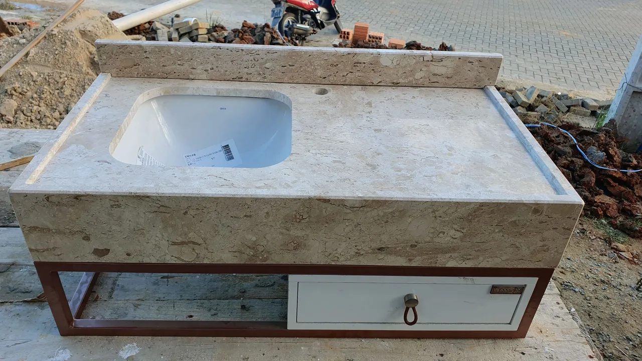 Cuba com Bancada em Mármore