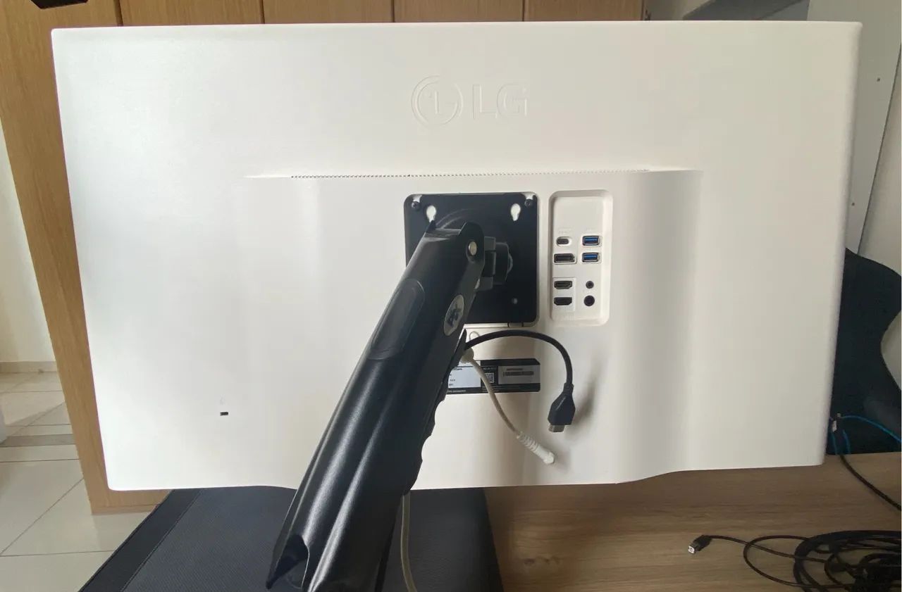 MONITOR LG UHD 4K 32 POLEGADAS - Foto 2