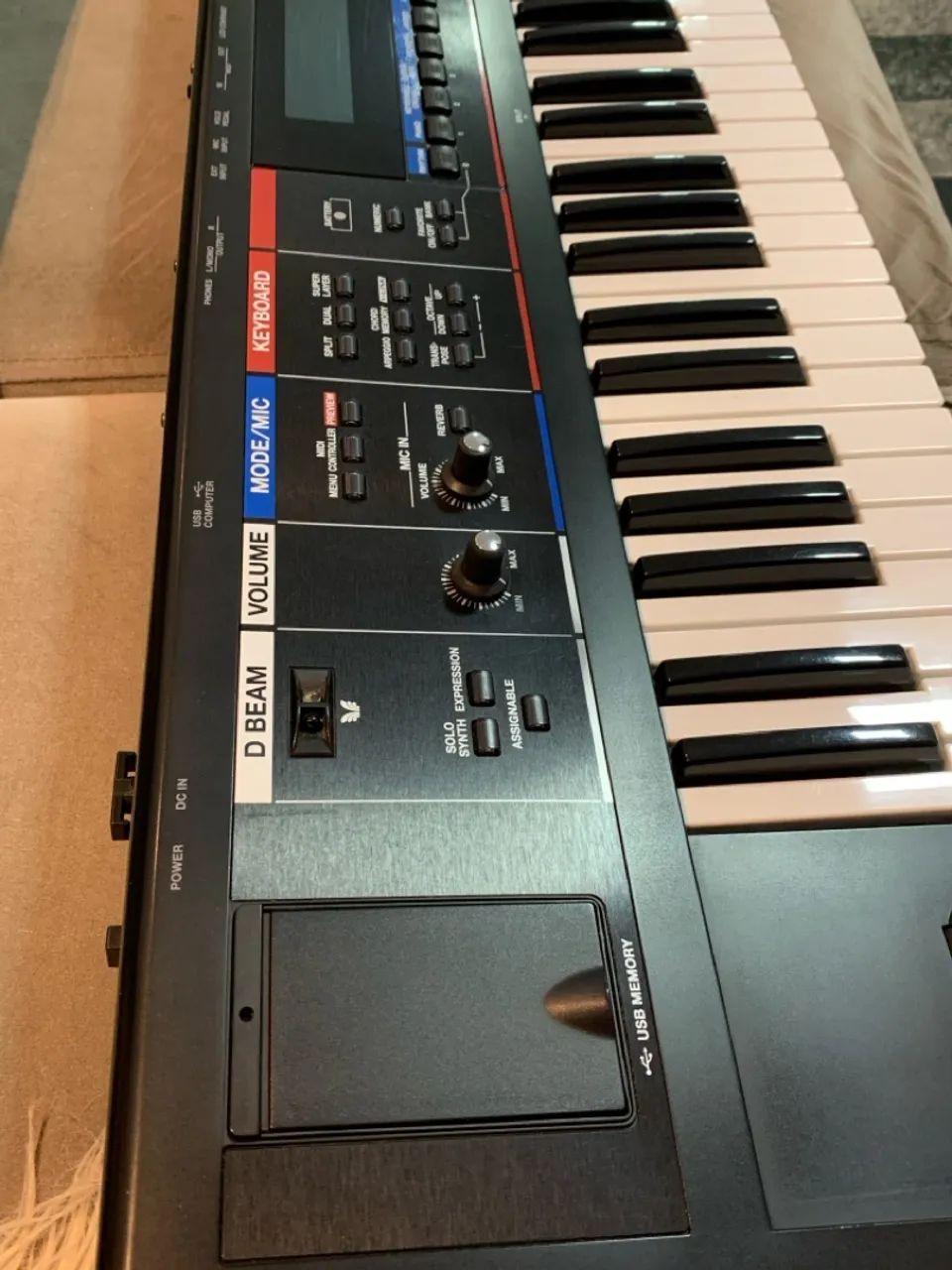 Sintetizador Roland Juno-DI - Foto 5