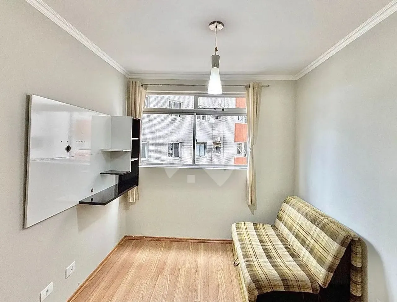 Apartamento para alugar com 1 quarto no ED. ZODÍACO, Curitiba.