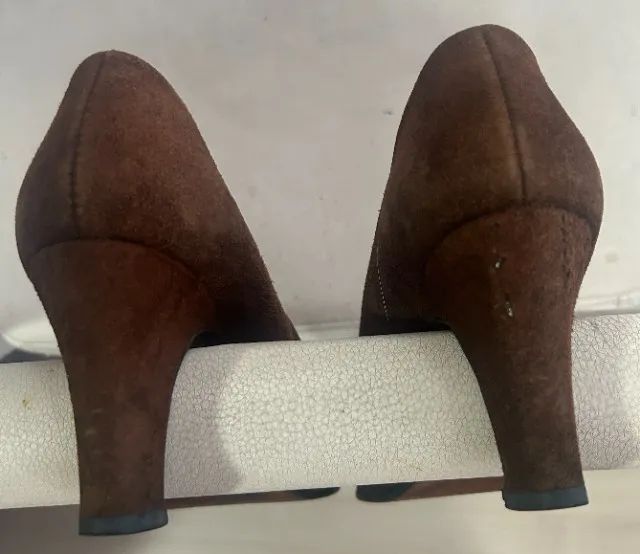 SAPATO CORELLO CAMURÇA MARROM 35 SALTO BLOCO 6,5CM - Foto 3