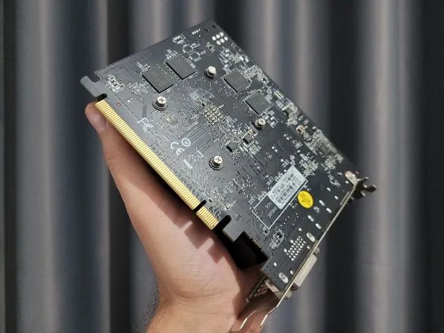 Placa de Vídeo PowerColor RX 550 4GB GDDR5 - Excelente Custo-Benefício - Foto 2