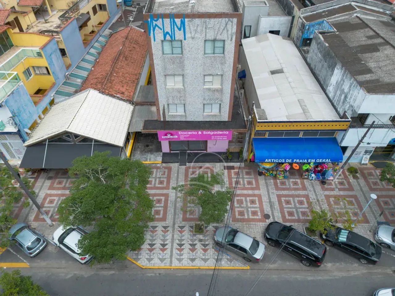 Ponto Comercial - Em Funcionamento no bairro Centro, 50 metros da praia, Peruíbe-SP