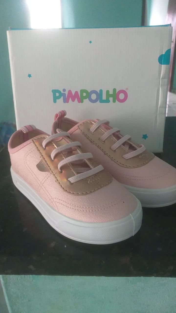 Tênis Bebê Rosa com Detalhe Dourado - Foto 3