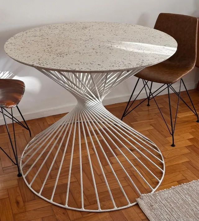 Mesa de Jantar Tampo de Granilite 