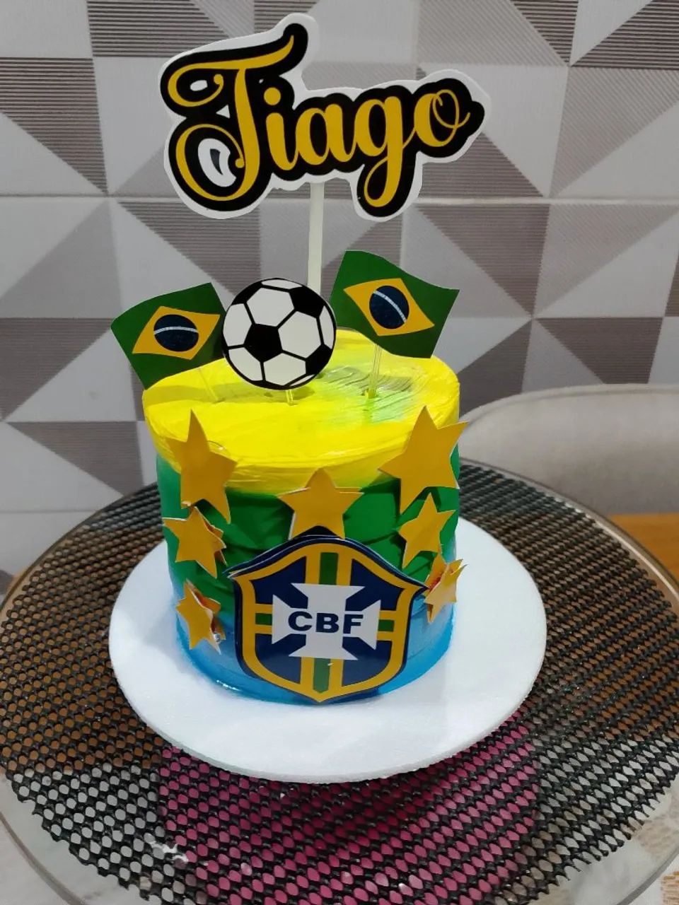 Mini bolo para mesversario, aniversário e centro de mesa  - Foto 3