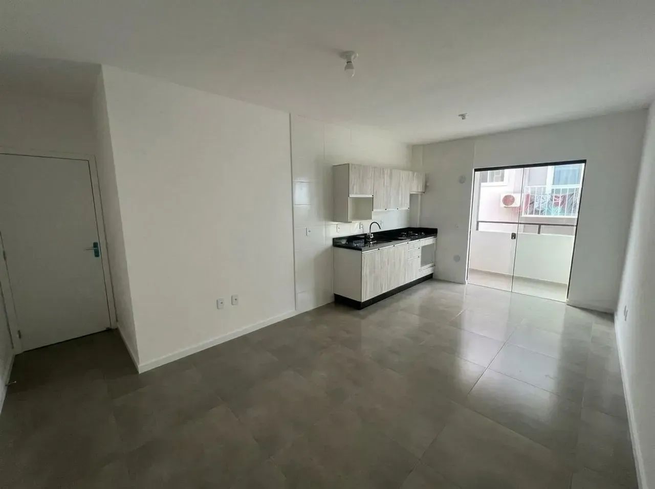 Apartamento no Bairro Aventureiro com 02 Quartos - Foto 3