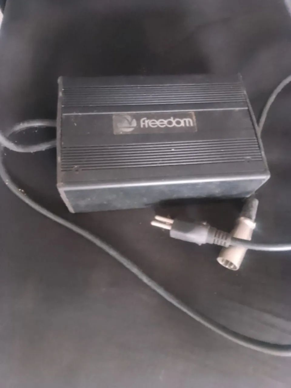 Cadeira de rodas motorizada - Foto 2