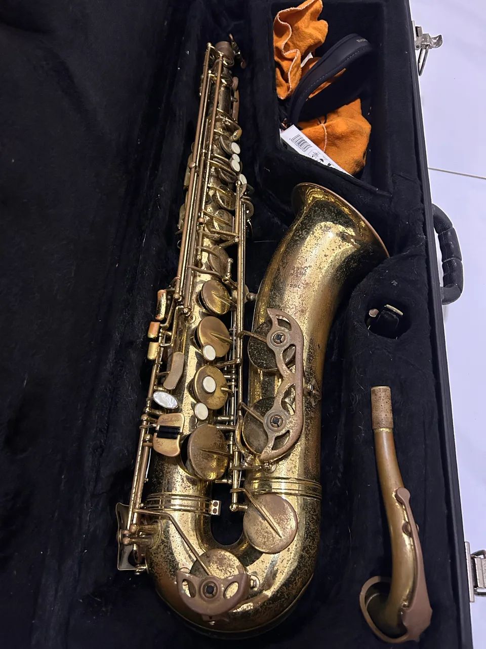 Vendo Saxofone Tenor Eagle