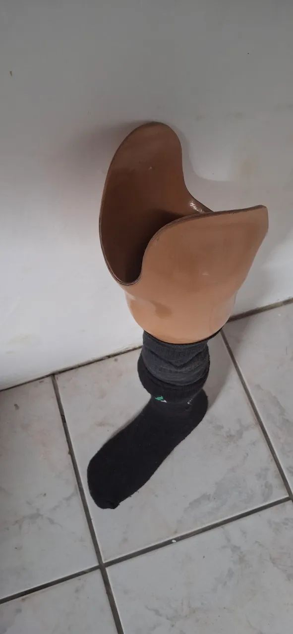 Vendo perna mecânica um pouco abaixo do joelho