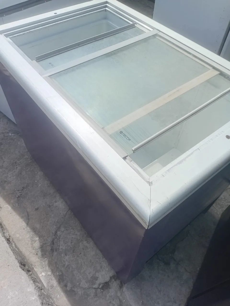 Freezer porta d vidro 