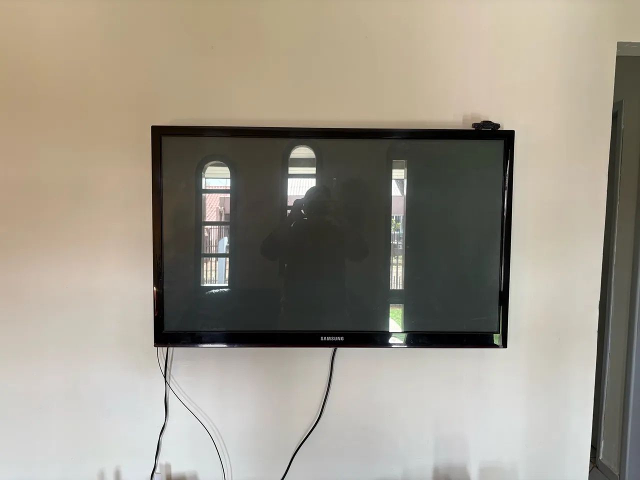 Tv Samsung 40 polegadas - funcionando, com alguns detalhes  - Foto 4