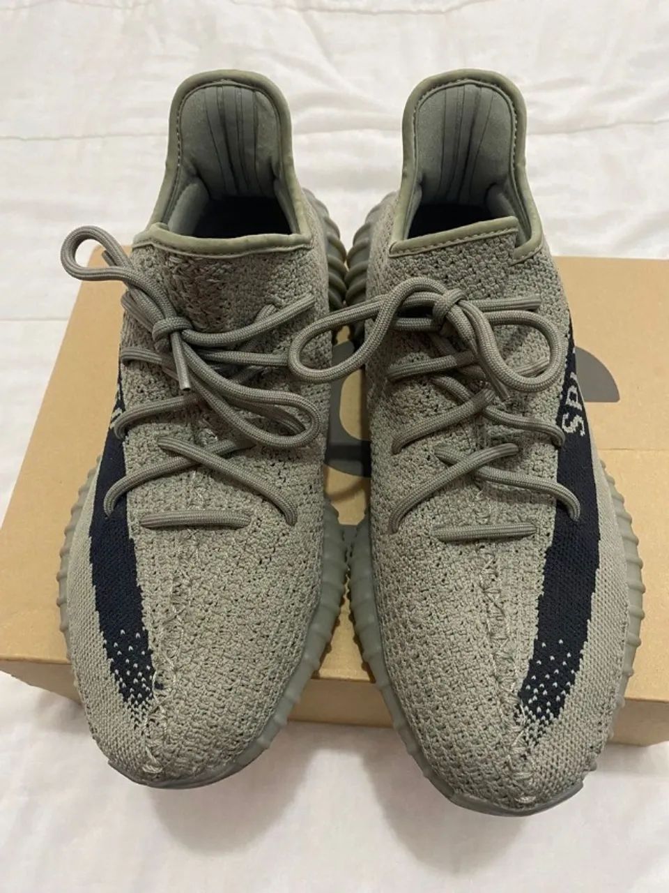 Tenis Yeezy 350 V2 Granite - Foto 2