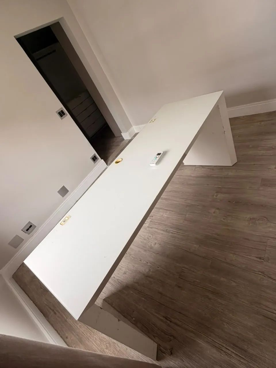 Mesa de escritório- 1,80 x 0,80