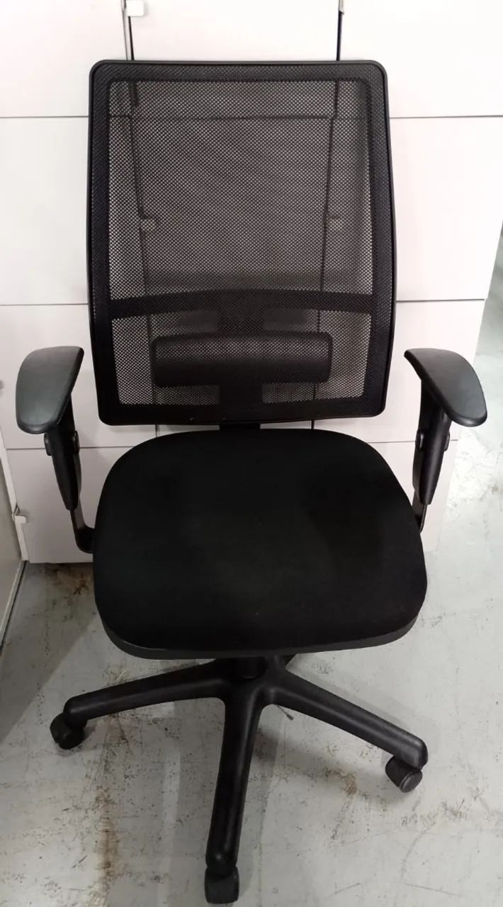 Cadeira de escritório  Flexform - Modelo Presidente - Foto 5