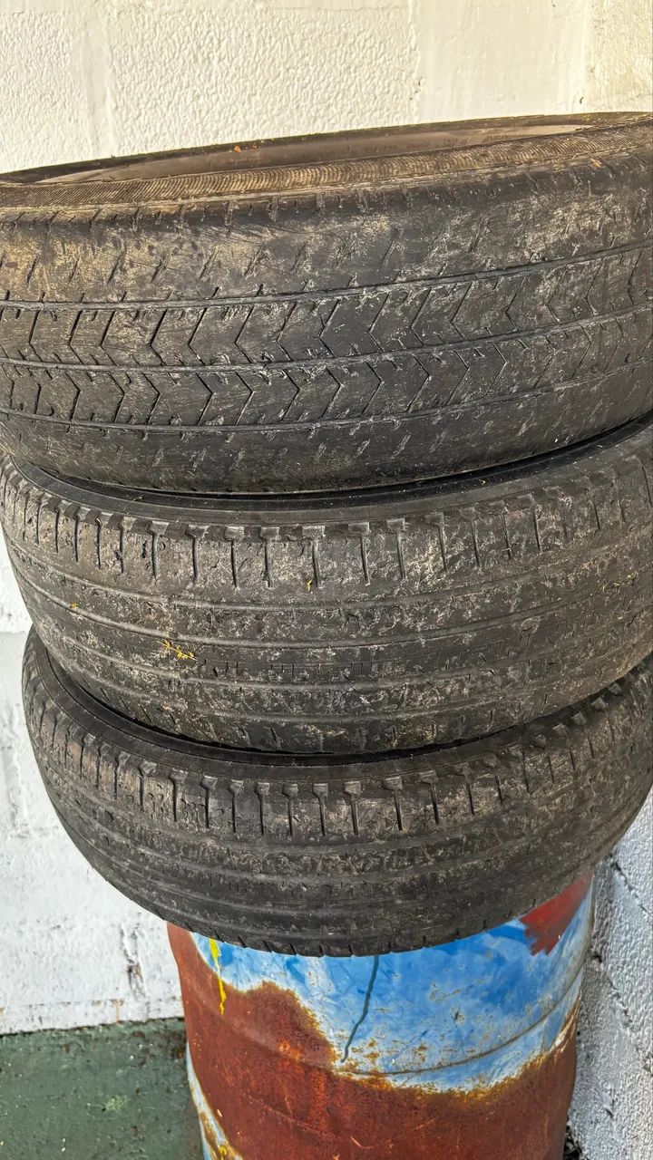 Pneus 225/75/R16C - Foto 2
