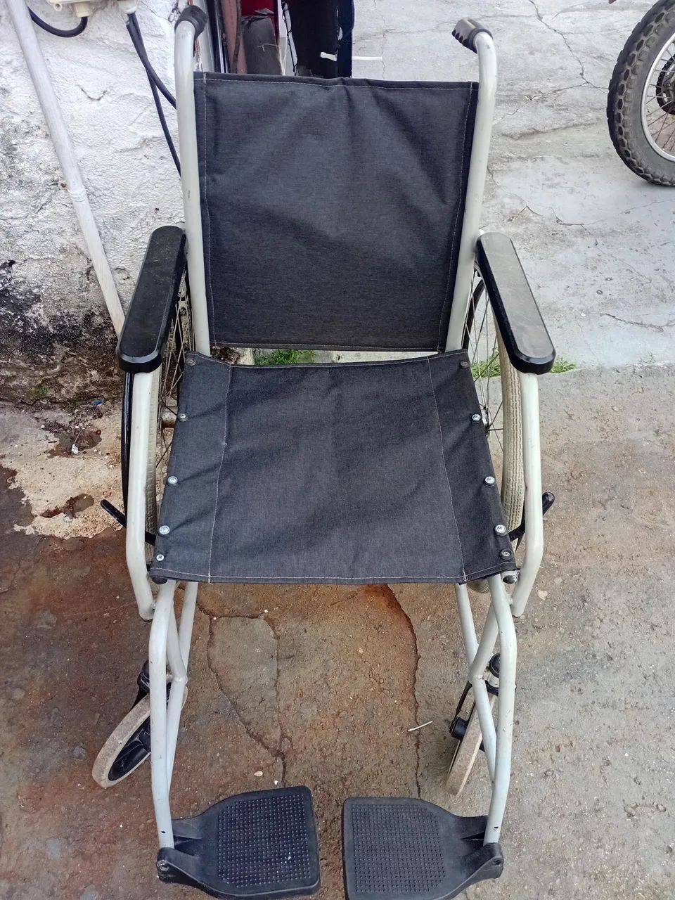 Cadeira de rodas  - Foto 2