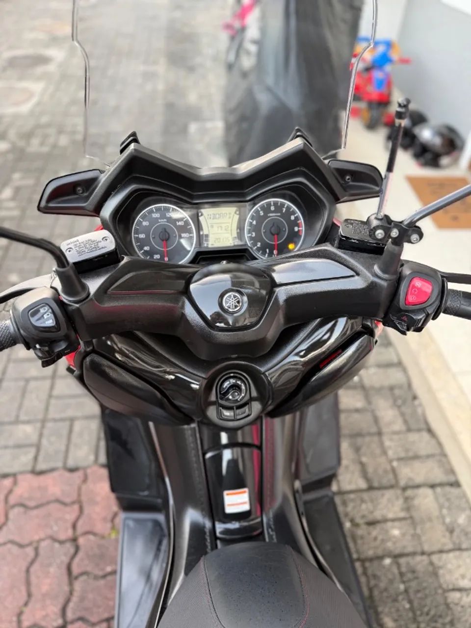 XMAX 250 VERMELHA - Foto 2