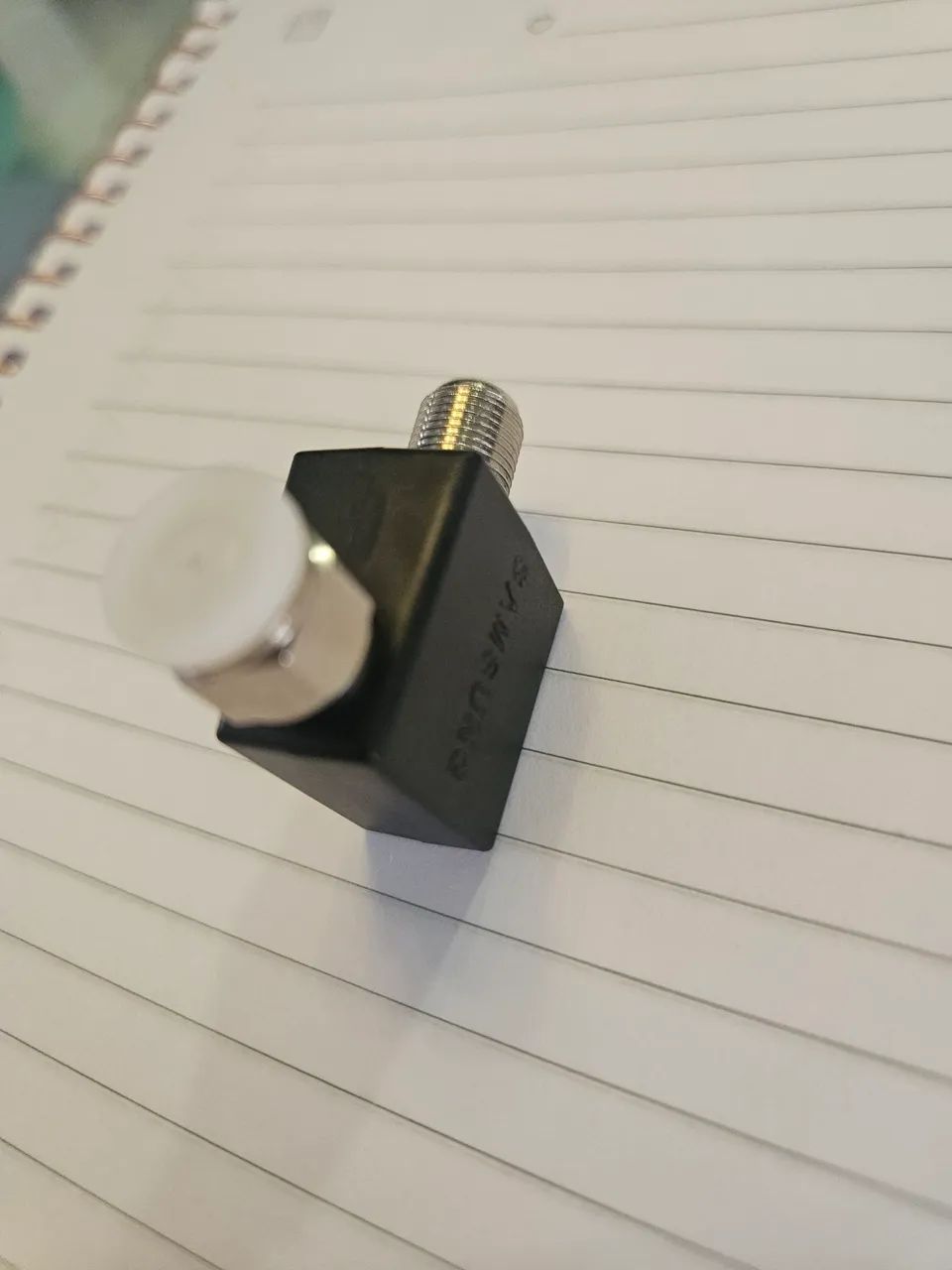 Adaptador Coaxial 90 graus 