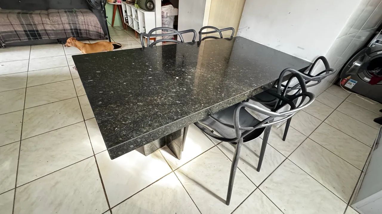  Mesa de Mármore - Excelente Estado ?