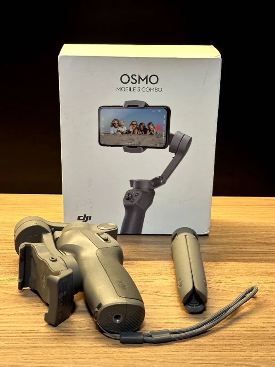 DJI Osmo Mobile 3 Combo com Tripé e Caixa, Pouquíssimo Uso - Foto 2