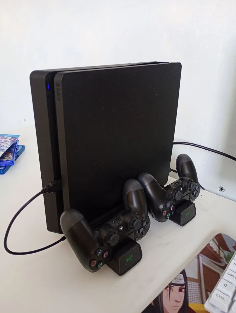 Playstation 4 slim