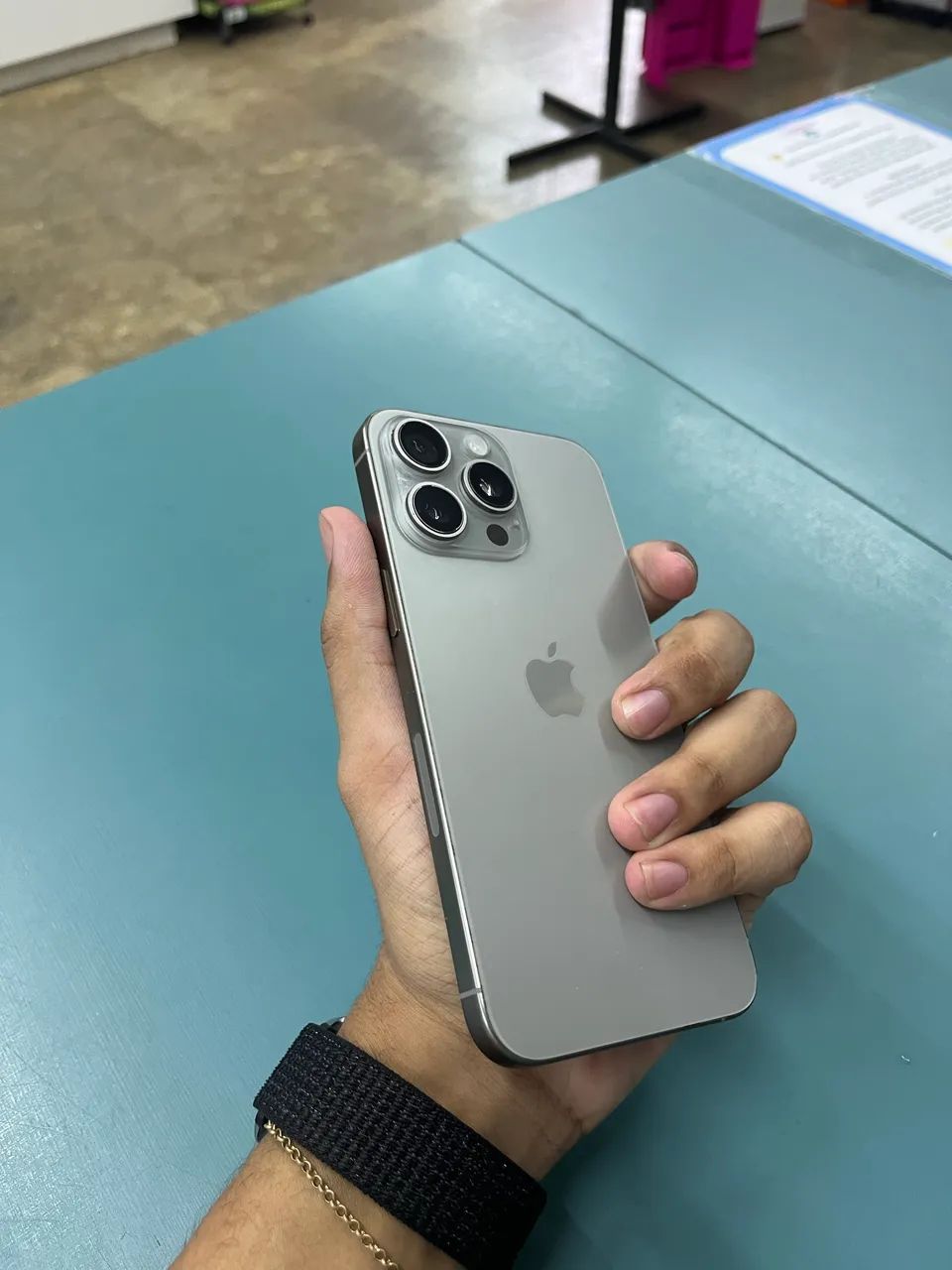 iPhone 15 Pro Max  - Foto 3