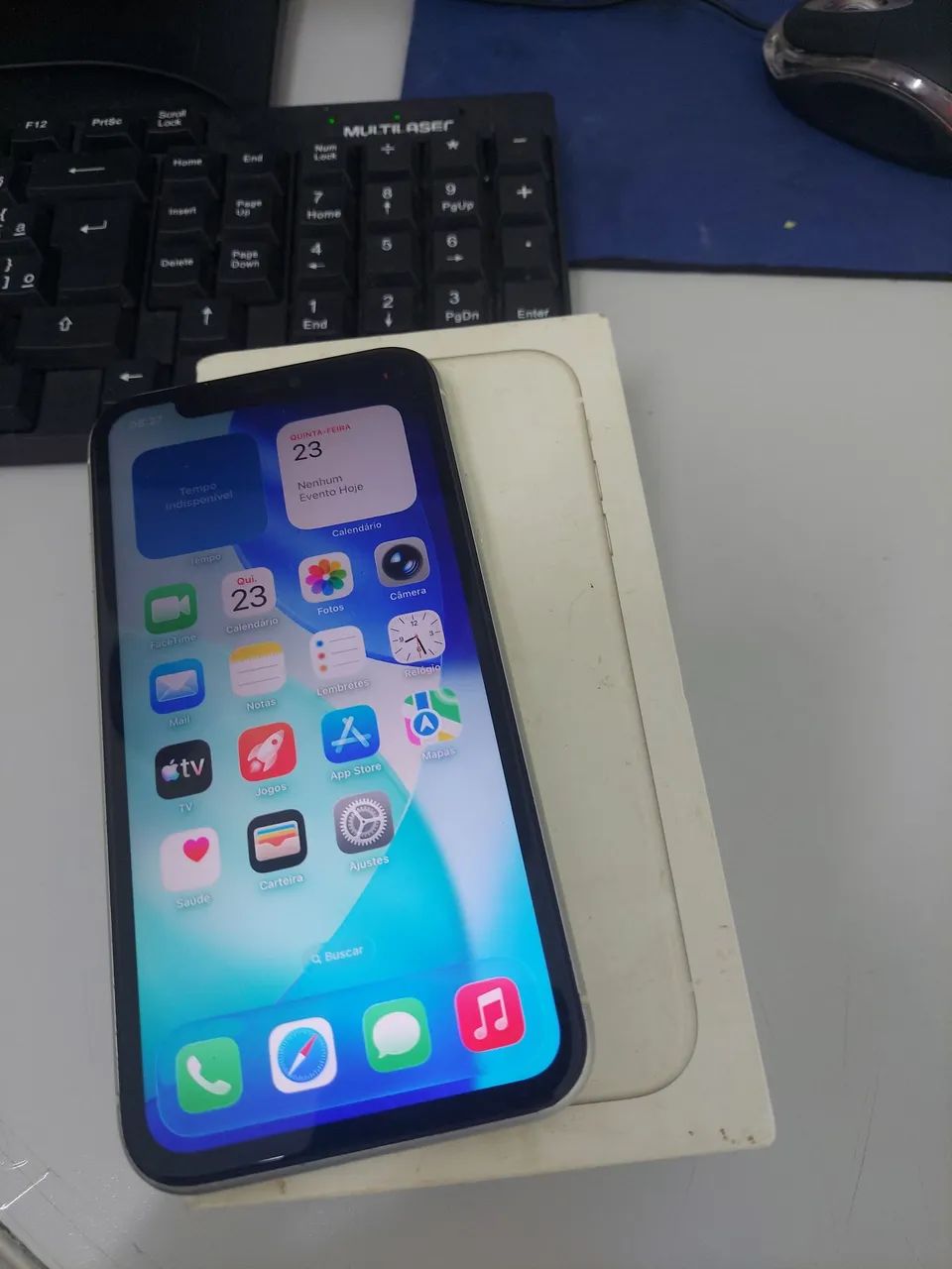 IPhone 11 64 gb impecável aceito cartão  - Foto 5