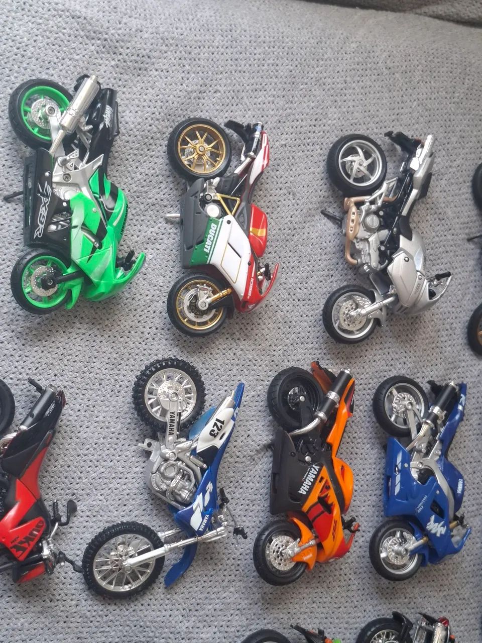 Coleção completa miniatura - Venda! - Foto 3
