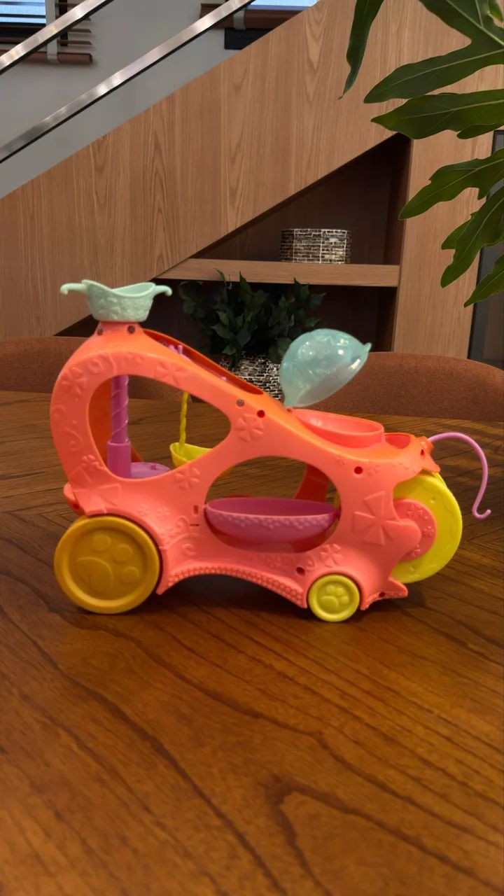 Ônibus dos Littlest  Pet Shop  LPs - Foto 2